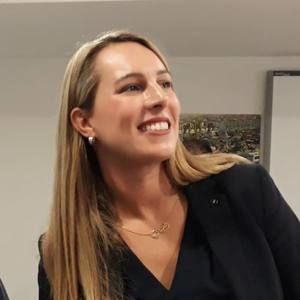 Meet your Posher, Nicole